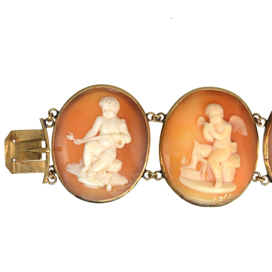 Regency 18ct gold bracelet featuring hand-carved shell cameos of Cupid in romantic poses.