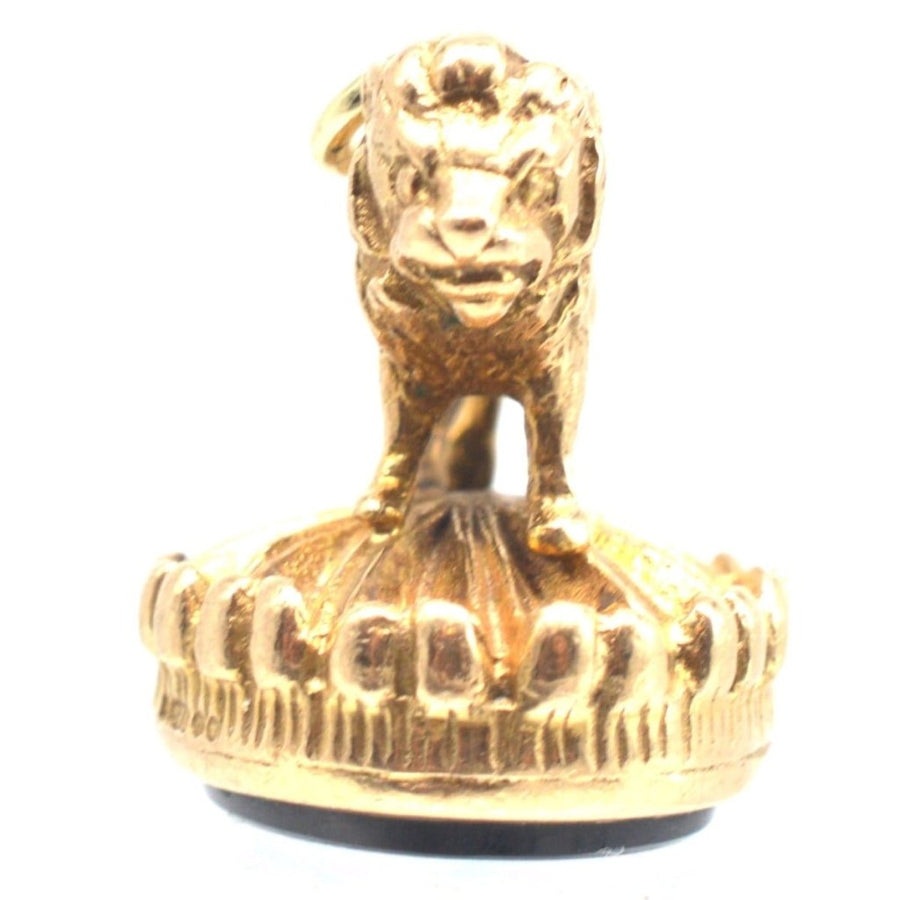 Vintage 9ct Gold Lion Seal with an Onyx Base