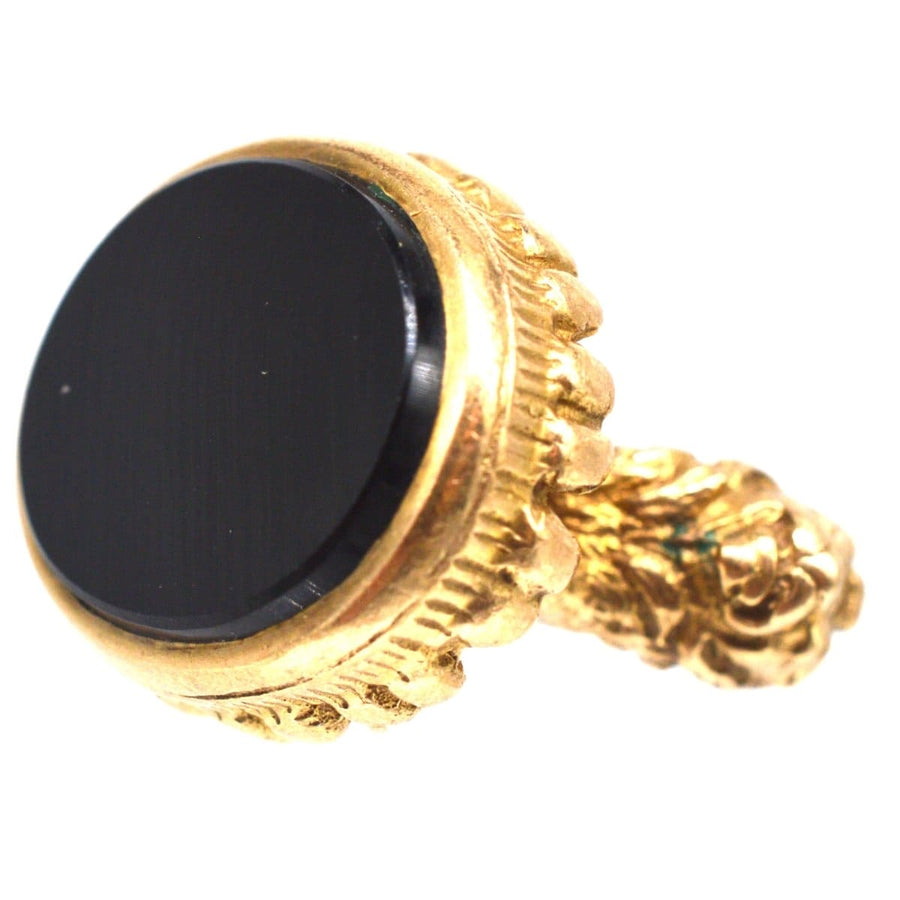 Vintage 9ct gold lion seal ring with a large oval onyx stone, crafted in London, 1967.