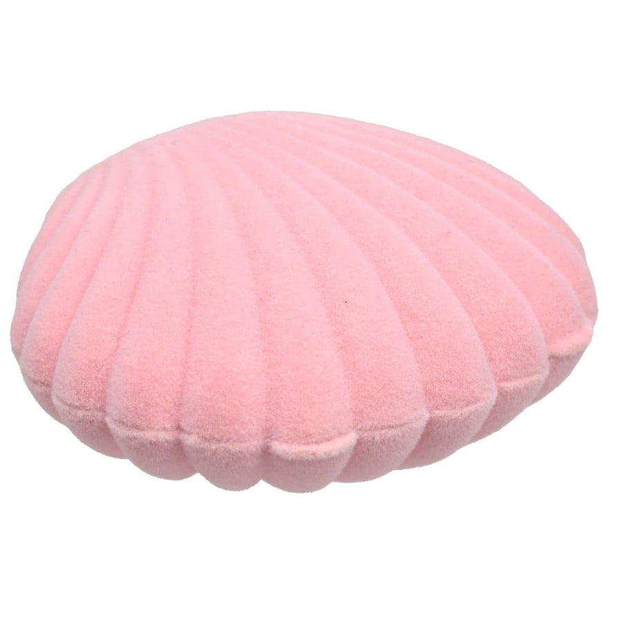 Vintage pink scallop shell jewellery display case, ideal for organizing and showcasing small jewellery pieces.