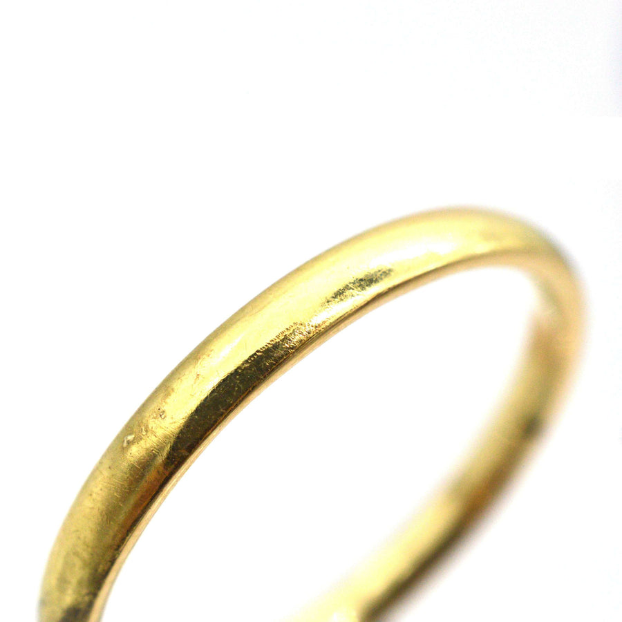 18ct gold wedding band ring, simple design, made in London 2012, perfect for stacking or as a wedding ring.