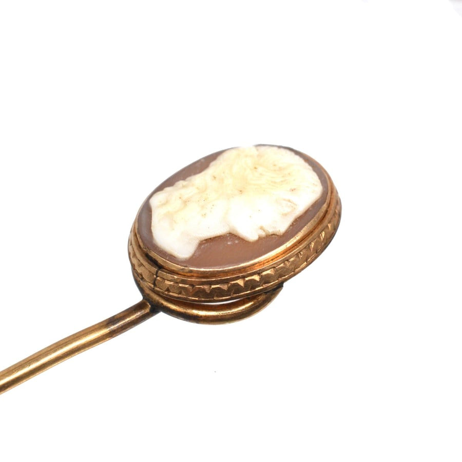 19. Jahrhundert 9ct Gold Helm Shell Kamee Krawattennadel, die eine römische Göttin, Vintage-Accessoire aus den 1840er Jahren darstellt.