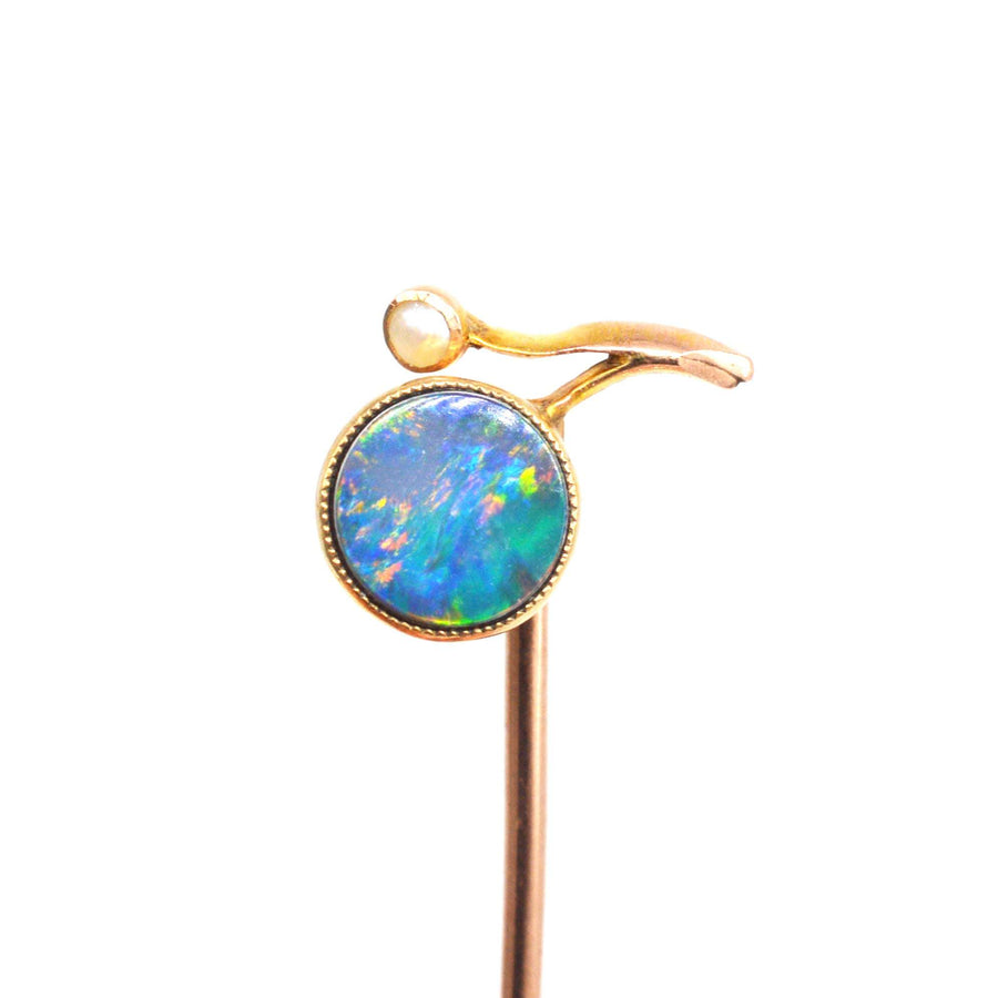 Edwardian 9ct Gold Schwarz Opal Doublet und Perle Krawattennadel