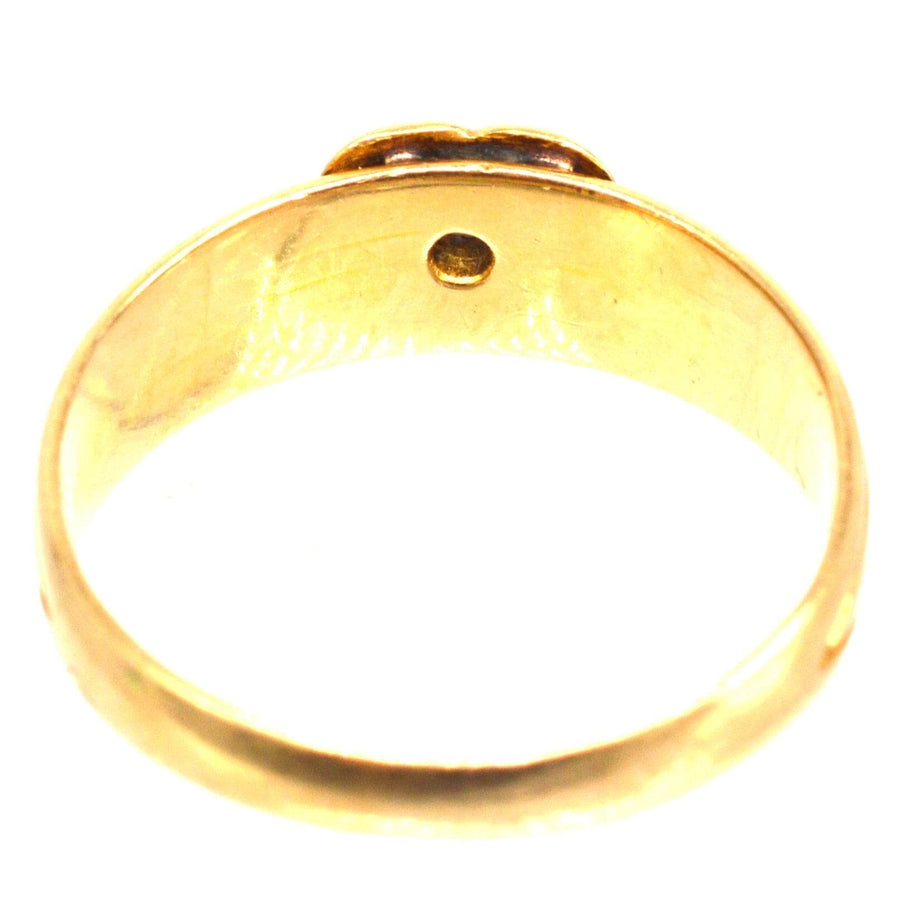 Viktorianischer Ring aus 18 Karat Gold mit einem polierten Herz und einem Diamanten im Minenschliff, gestempelt in Chester 1893.