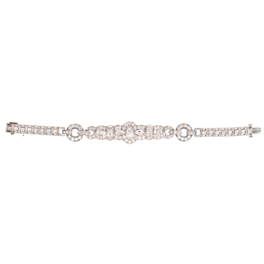 Art Deco Iridium Platin Armband mit 4 Karat Diamanten, mit geometrischem Design und leuchtenden Diamanten aus den 1930er Jahren.
