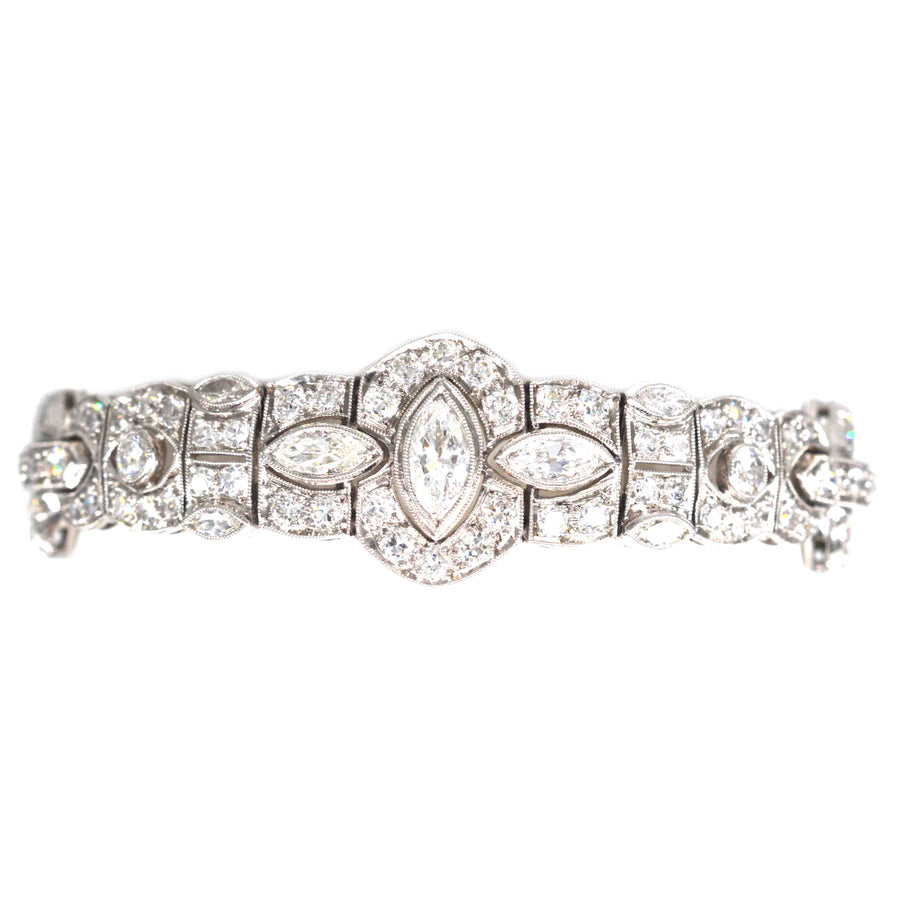 Art-Déco-Armband aus Iridium-Platin mit 4 Karat Diamanten in einem geometrischen Muster aus den 1930er Jahren.