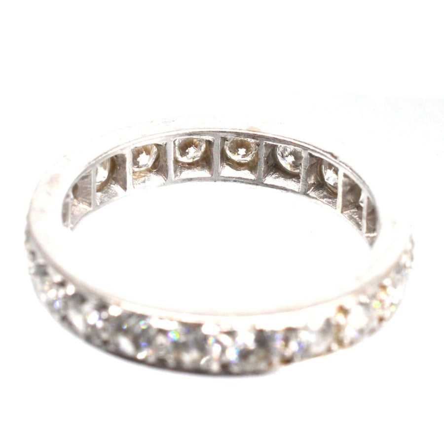 Art Deco 18ct Weißgold Diamant Ewigkeitsring mit funkelnden 2 Karat Diamanten, UK Größe N.