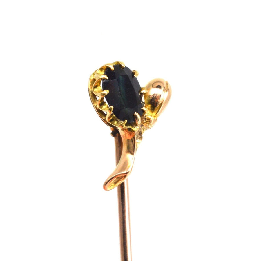 Anfang des 20. Jahrhunderts 18ct Gold Dark Sapphire Krawattennadel von Blume und Knospe | Parkin and Gerrish | Antique & Vintage Jewellery