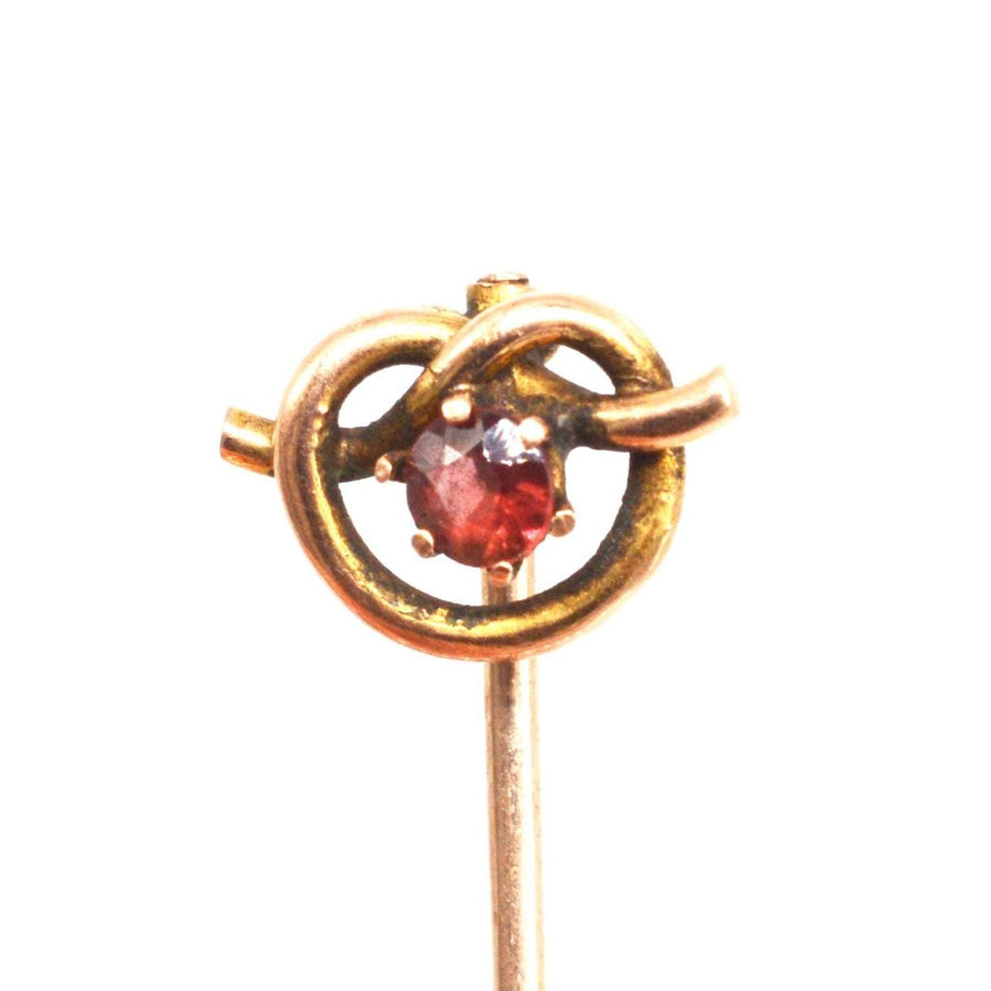Edwardian 9ct Gold Lover's Knot und Granat Krawattennadel | Parkin und Gerrish | Antique & Vintage Jewellery