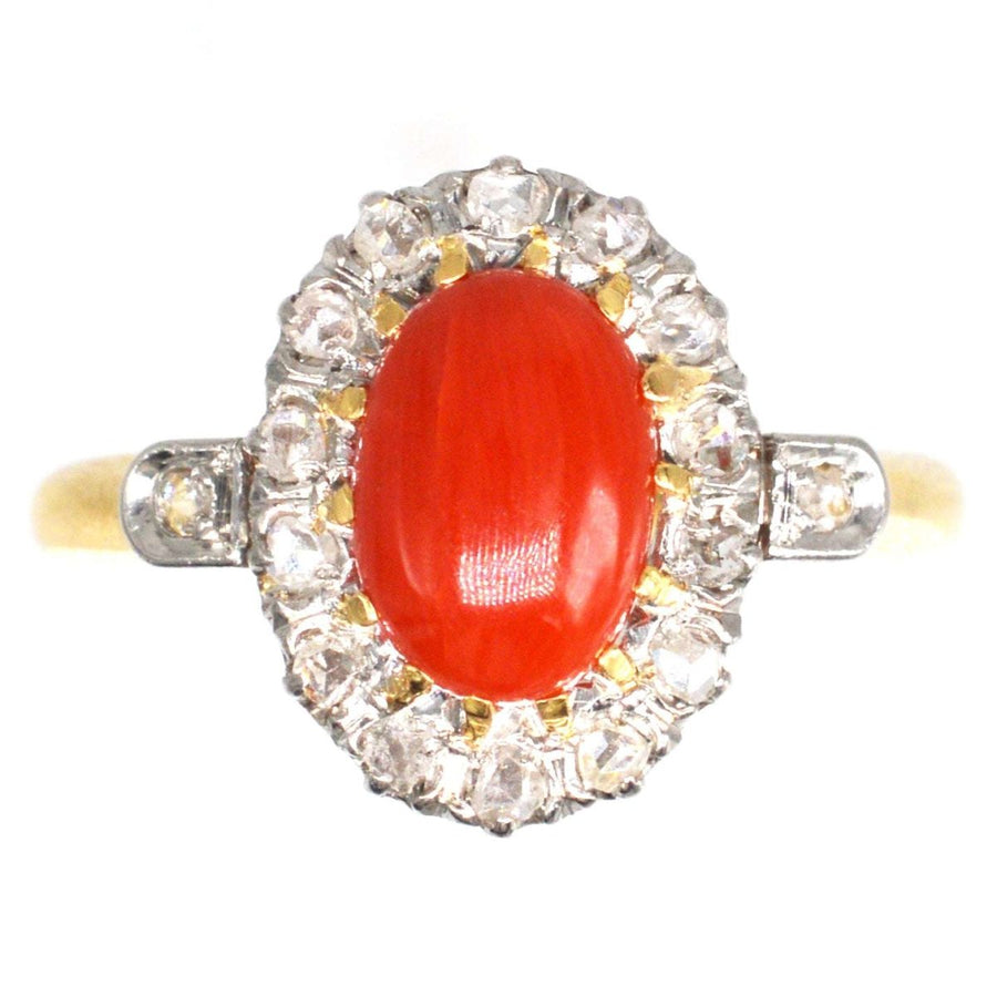 Französischer Belle Époque Ring mit roter Koralle und Diamanten Cluster | Parkin and Gerrish | Antiker & Vintage-Schmuck