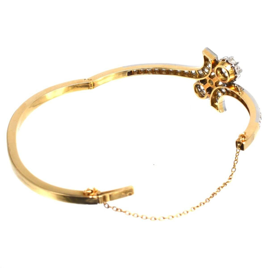 Französischer Diamantarmreif aus 18-karätigem Gold und Platin von Toi et Moi, der sich durch exquisite Handwerkskunst und Eleganz auszeichnet.