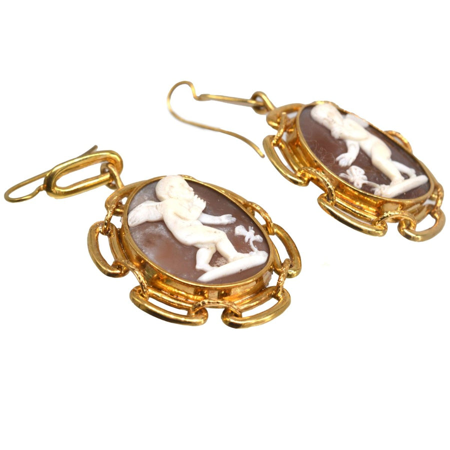 Große 15ct Gold Cameo Ohrringe des 19. Jahrhunderts von Amor und ein Schmetterling | Parkin und Gerrish | Antike & Vintage-Schmuck
