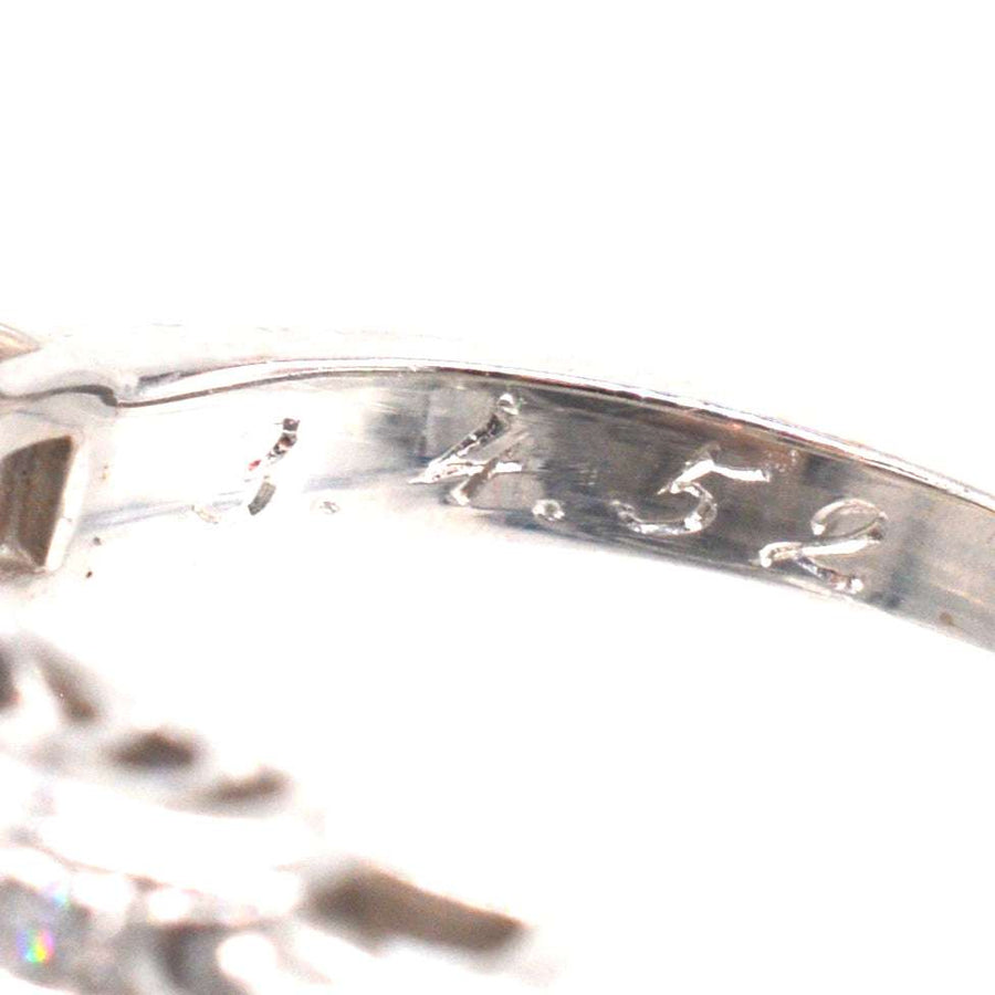 Platin-, Grüner Saphir- und Diamantring aus der Mitte des Jahrhunderts | Parkin and Gerrish | Antiker & Vintage-Schmuck