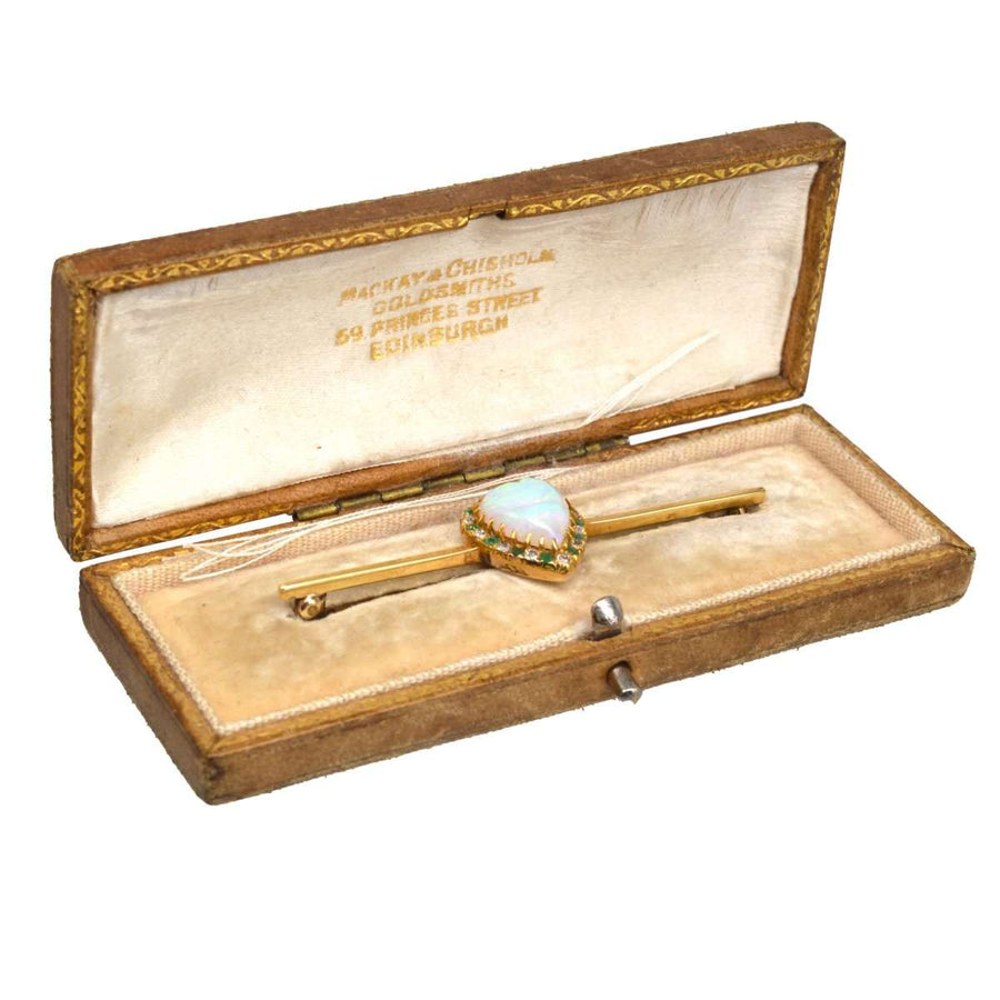 Viktorianische Goldbarren-Brosche mit herzförmigem Opal, Diamanten und Smaragden in Originalbox von Mackay & Chisholm.