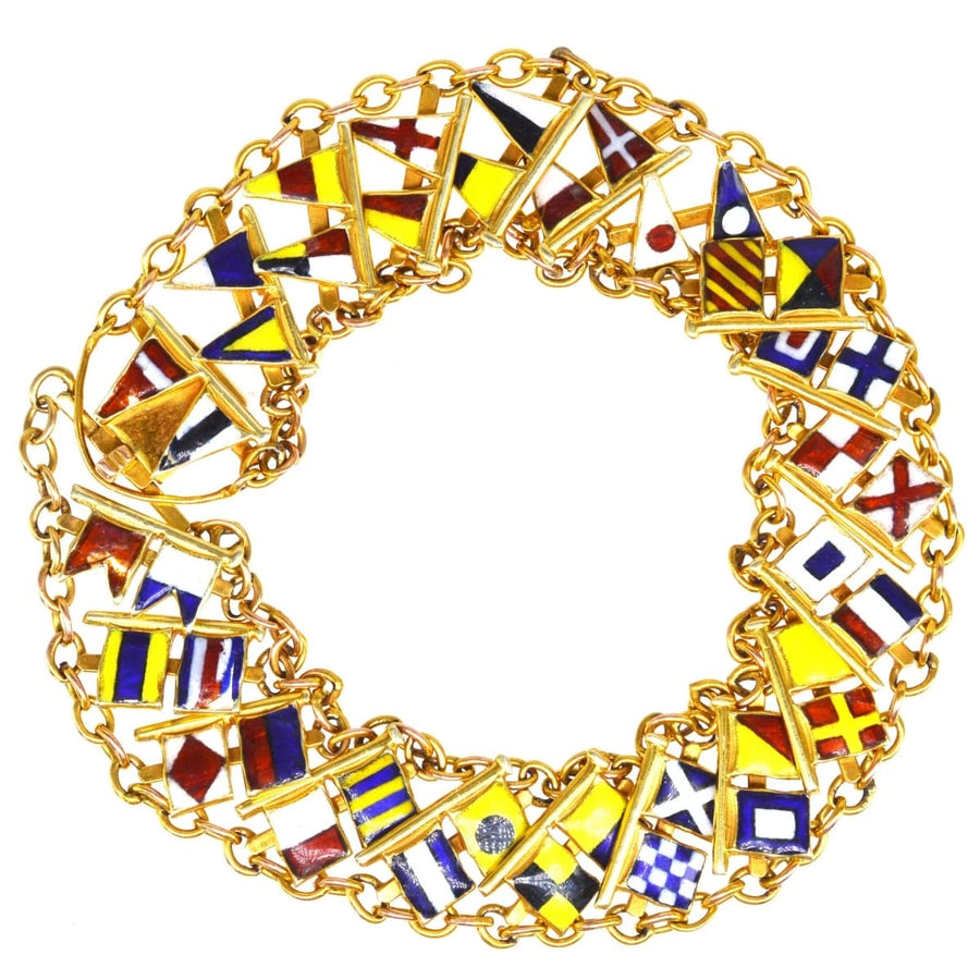 1960er Jahre 9ct Gold nautische Signalflagge Armband mit vollem Alphabet in fein emailliertem Design.
