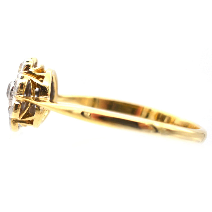 Art-Deco-Ring aus 18 Karat Gold und Platin mit Diamanten in einer exquisiten Millegrain-Fassung.