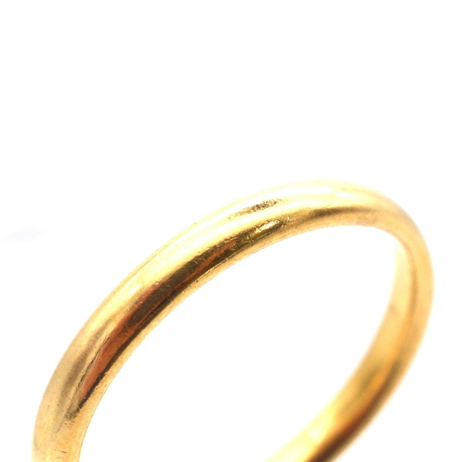 Traditioneller Ehering aus 18-karätigem Gelbgold im Art-Deco-Stil, 2,5 mm breit, mit abgerundetem Design für mehr Komfort.