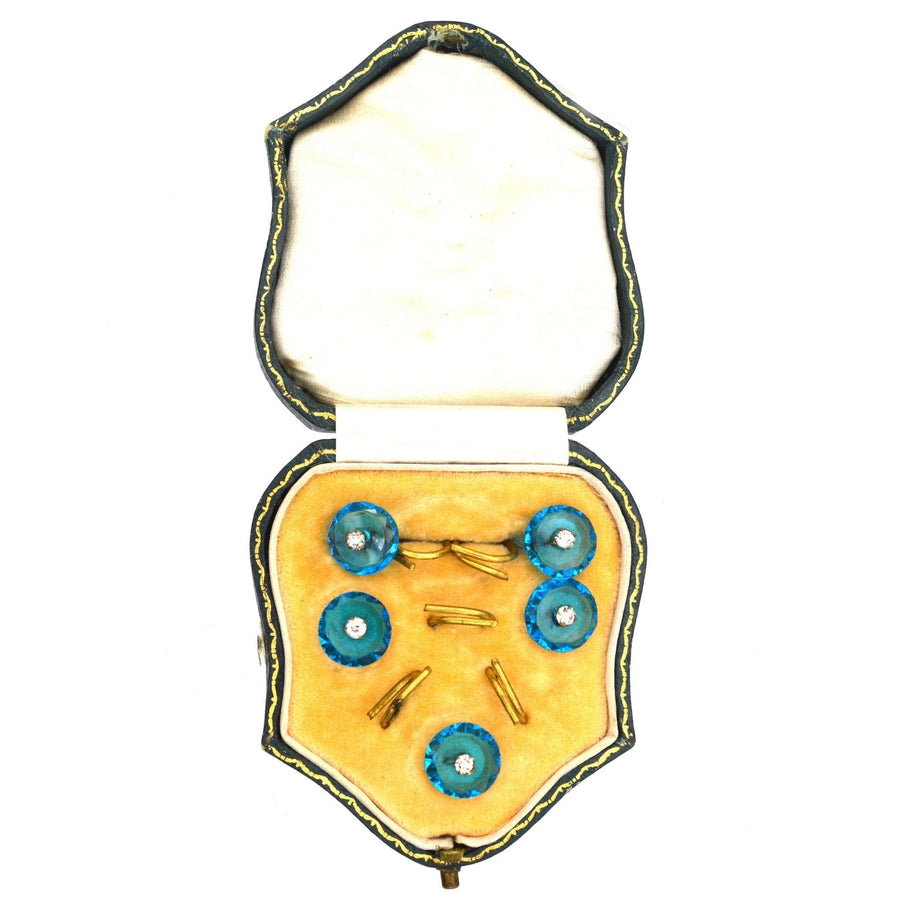 Blaues und weißes Art-Déco-Kleider-Set mit Manschettenknöpfen und Hemdknöpfen in der Originalverpackung.