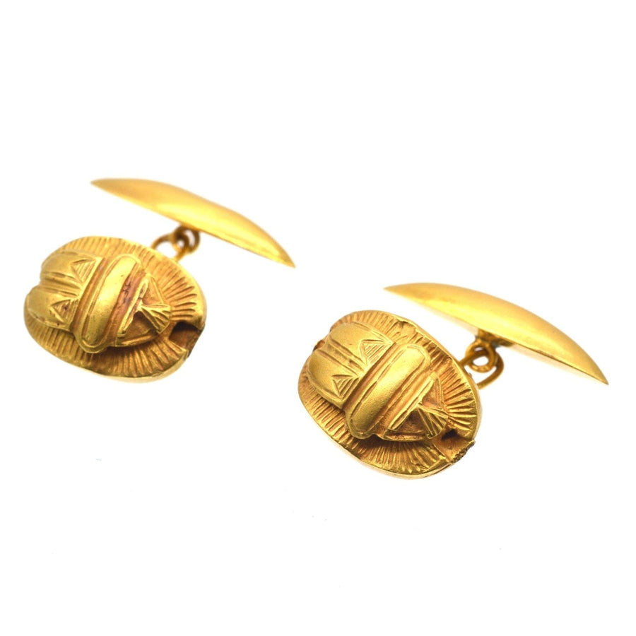 Goldene Skarabäus-Manschettenknöpfe im Stil des Art déco und des ägyptischen Revivals, die altägyptische Motive und Symbolik zeigen.