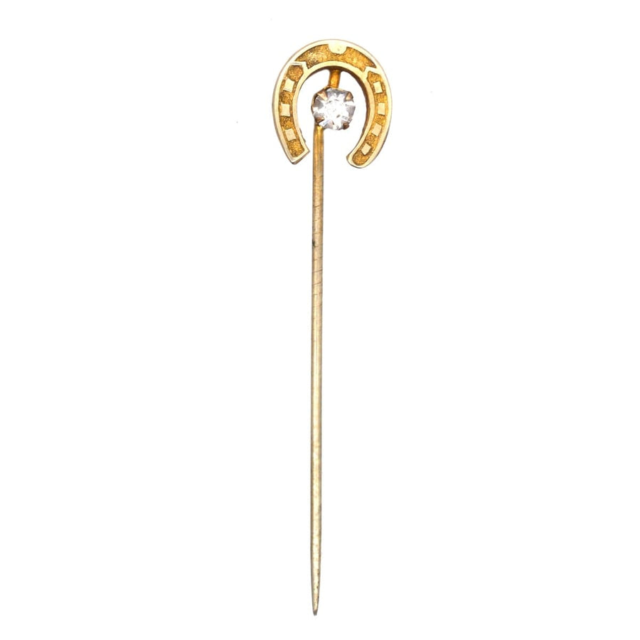 Art Deco Hufeisen Krawattennadel mit einer klaren Paste, die Glück und Schutz symbolisiert, vintage europäisches Design.