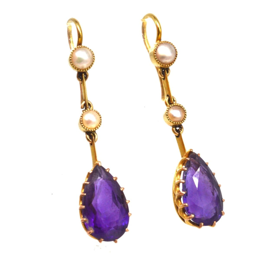 Edwardianische Ohrringe aus 15 Karat Gold mit birnenförmigem Amethyst und geteilten Perlen, eleganter Vintage-Schmuck.