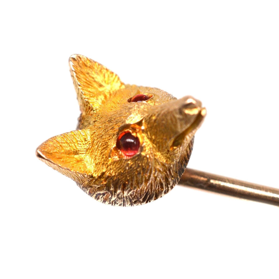 Krawattennadel aus 15 Karat Gold mit granatroten Augen, perfekt für Seidenkrawatten oder Reversknopflöcher.