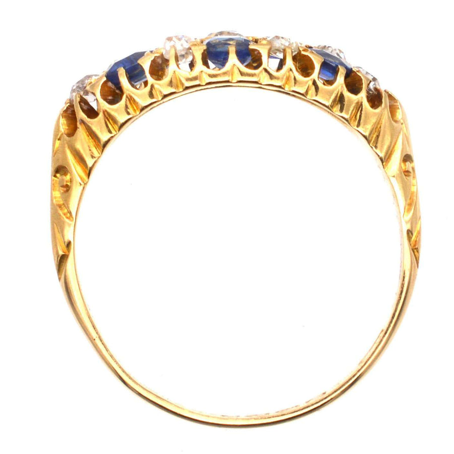 Edwardianischer Ring aus 18 Karat Gold im Schachbrettmuster mit Saphiren und Diamanten im Minenschliff, hergestellt in Chester 1903