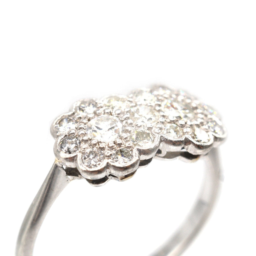 Edwardian 18ct Weißgold und Platin Doppel-Cluster-Diamantring mit funkelnden Diamanten.