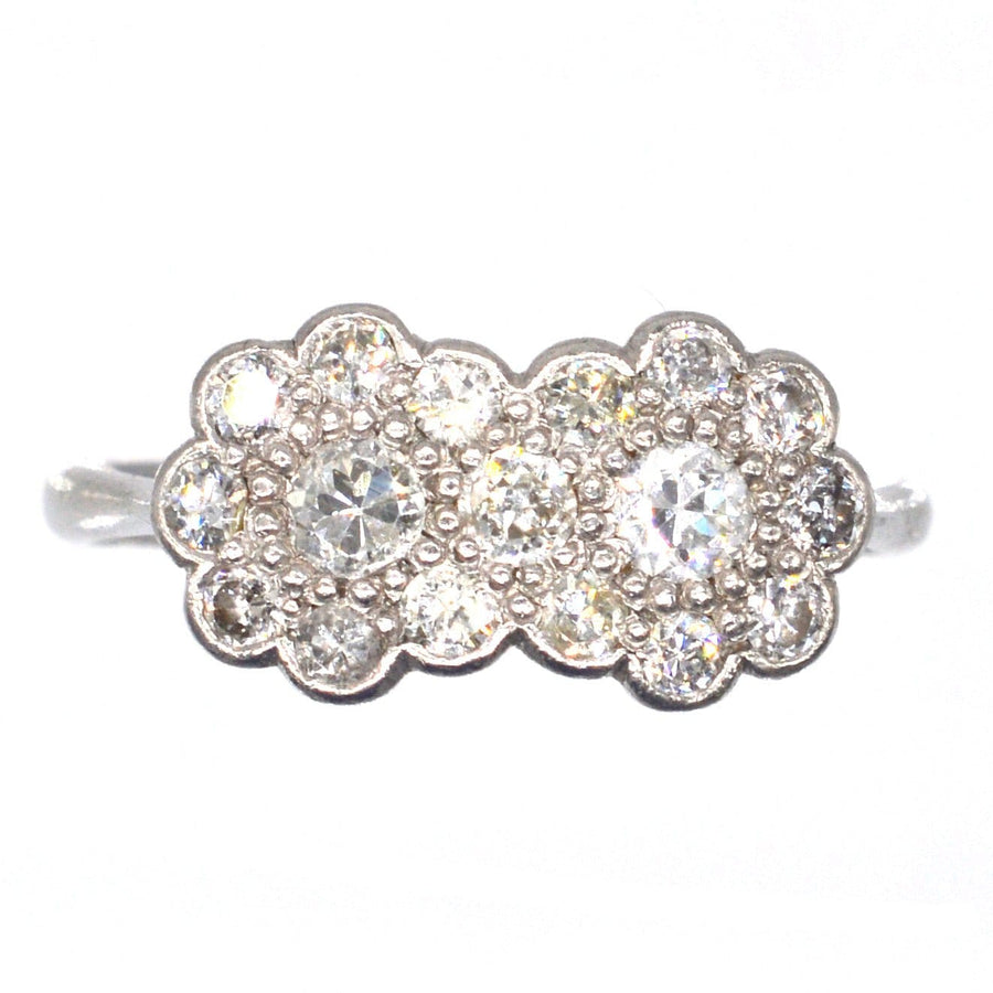 Edwardian 18ct Weißgold und Platin Doppel-Cluster-Diamant-Ring, mit atemberaubenden funkelnden Diamanten.