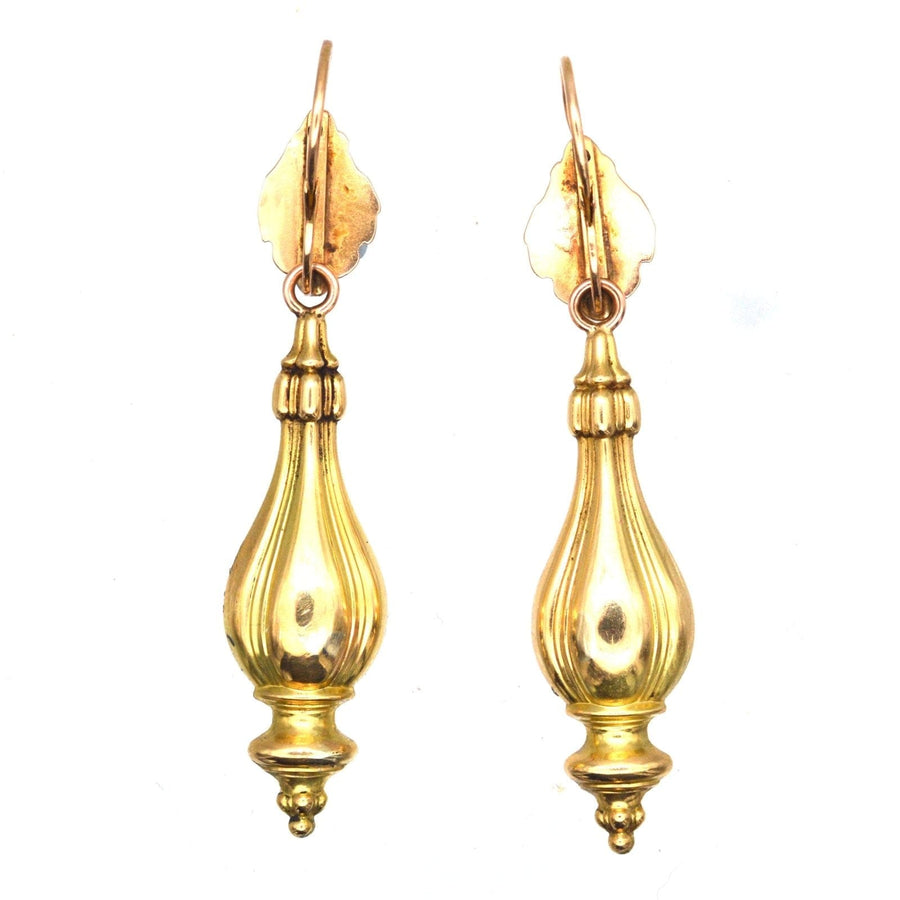 Französische 18-karätige Goldtropfenohrringe aus dem 19. Jahrhundert mit kompliziertem Design, um 1830-1850, leicht und elegant.