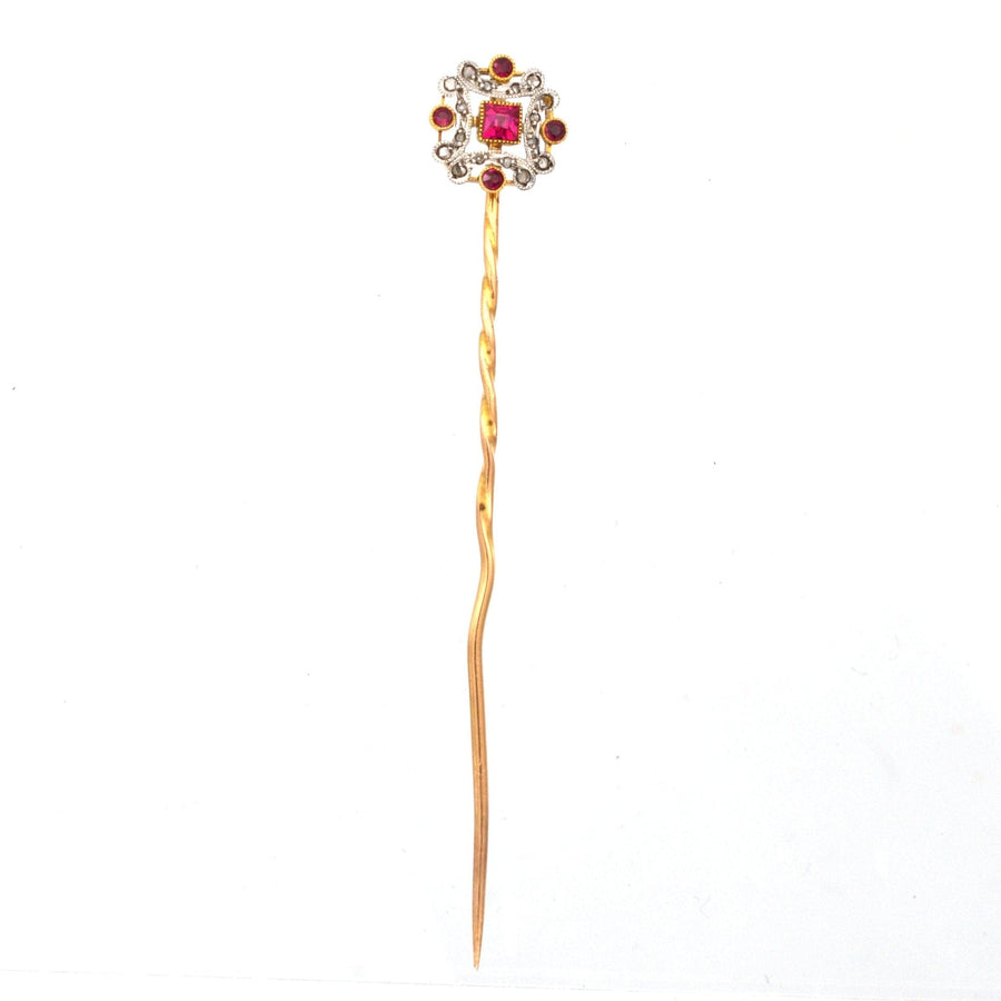 French Belle Époque gold and platinum stickpin with ruby and diamond design, showcasing exquisite craftsmanship.