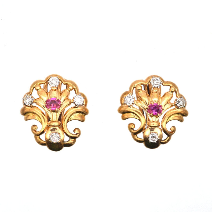 Französische Belle Époque-Ohrringe aus 18 Karat Gold mit Muschelmuster aus Rubinen und Diamanten.