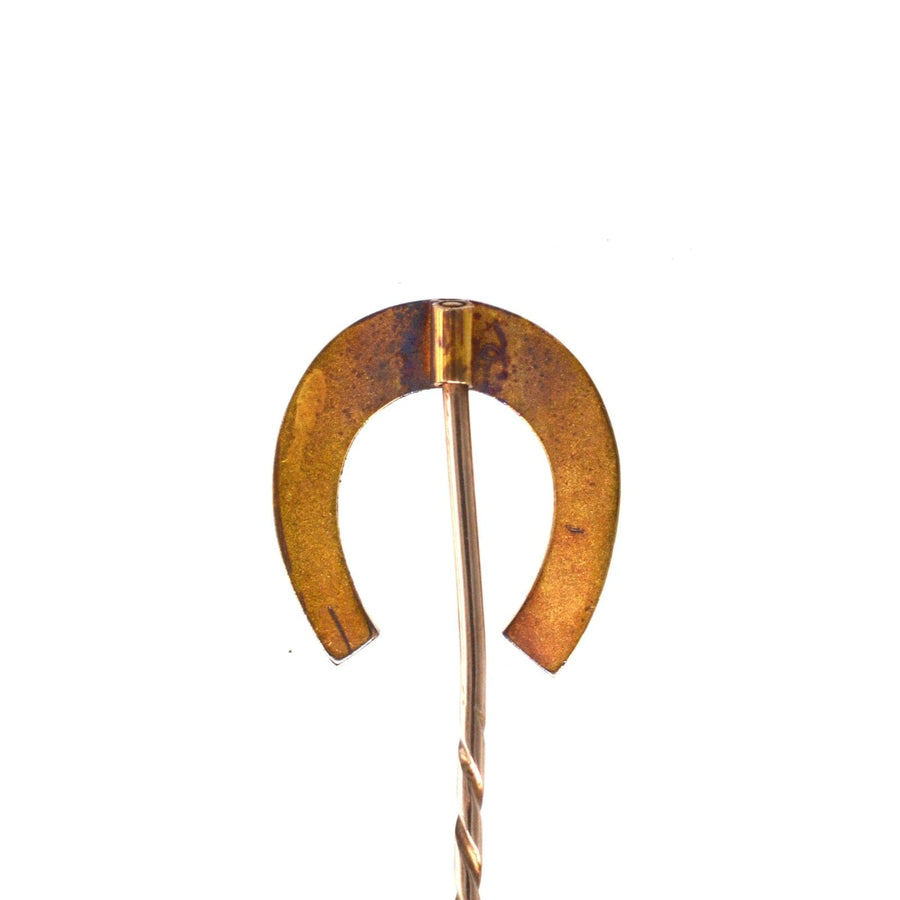 Große viktorianische Krawattennadel mit Hufeisen aus 9 Karat Gold, die Glück und Schutz vor dem Bösen symbolisiert.