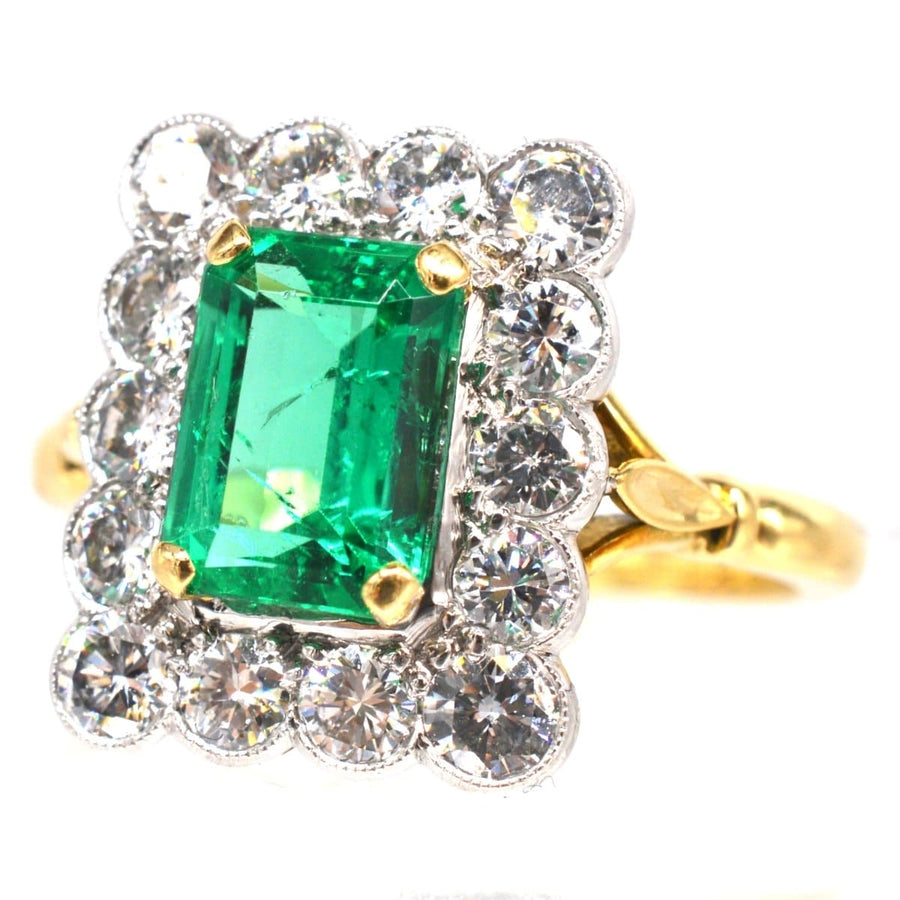 Großer Vintage-Ring aus 18-karätigem Gold und Platin mit einem Smaragd und Diamanten von 1,70 Karat und 1,50 Karat.