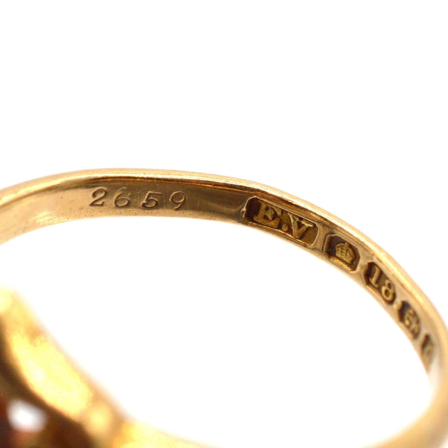 Spätviktorianischer Ring aus 18-karätigem Gold mit Punzierung, Datum Birmingham 1900 und komplizierten Details.