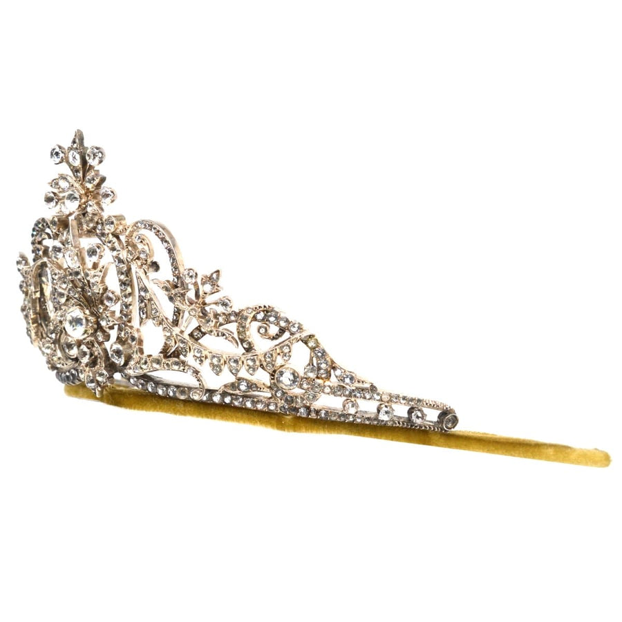 Spätviktorianisches Diadem aus Silberpaste mit komplizierten Blumenmustern und funkelnden Pasten, ca. 1860-1880.