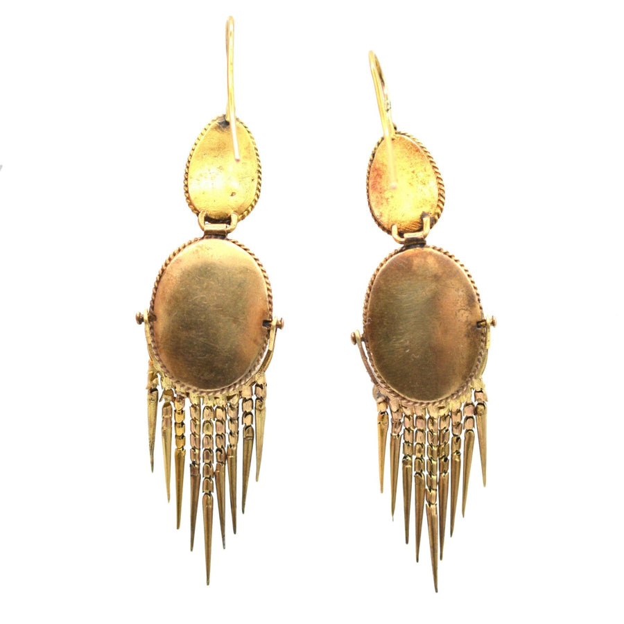 Viktorianische Cabochon-Granat-Tropfenohrringe aus 15-karätigem Gold mit Fransenmuster, ca. 1860-1880er Jahre, perfekt für Liebhaber antiken Schmucks.