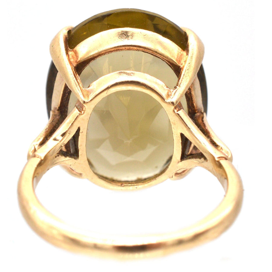 Cocktailring aus 9-karätigem Gold mit Rauchquarz aus dem Jahr 1971, mit einem kühnen und einzigartigen Design.