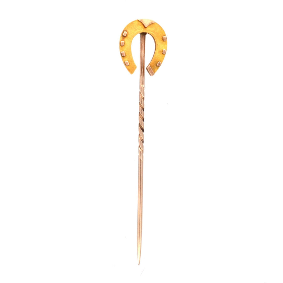 Late Victorian 15ct gold lucky horseshoe tie pin from Chester, symbolizing good luck and protection.