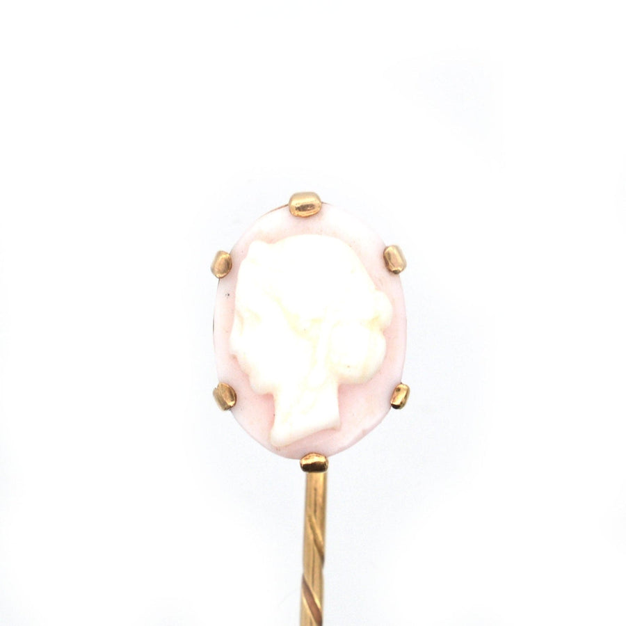 Victorian 9ct gold tie pin featuring a pink conch shell cameo of a Roman goddess crafted in the 1880s.