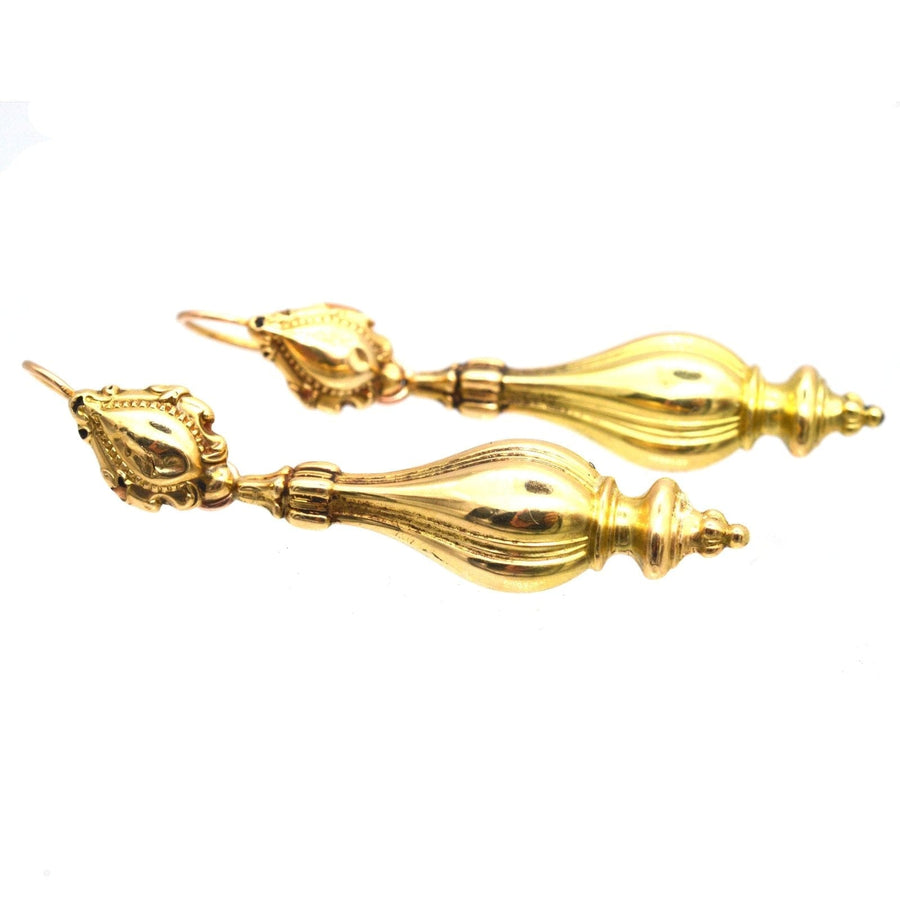 法国 19 世纪 18K 金 "Night And Day "垂坠耳环，设计复杂，约 1830-1850 年。