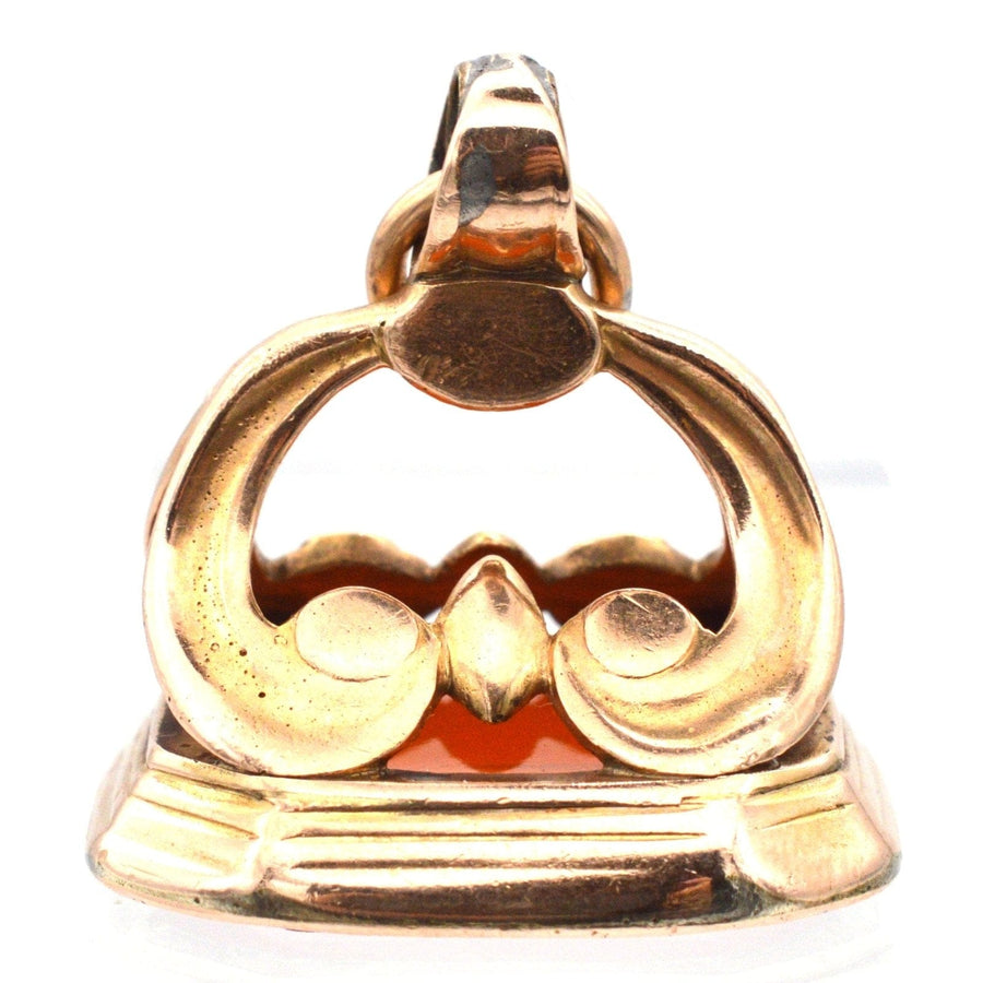 乔治亚时期的 9ct 金印章，印有斯塔福德家族的徽章，可追溯到 1750 年代，并有复杂的设计细节。